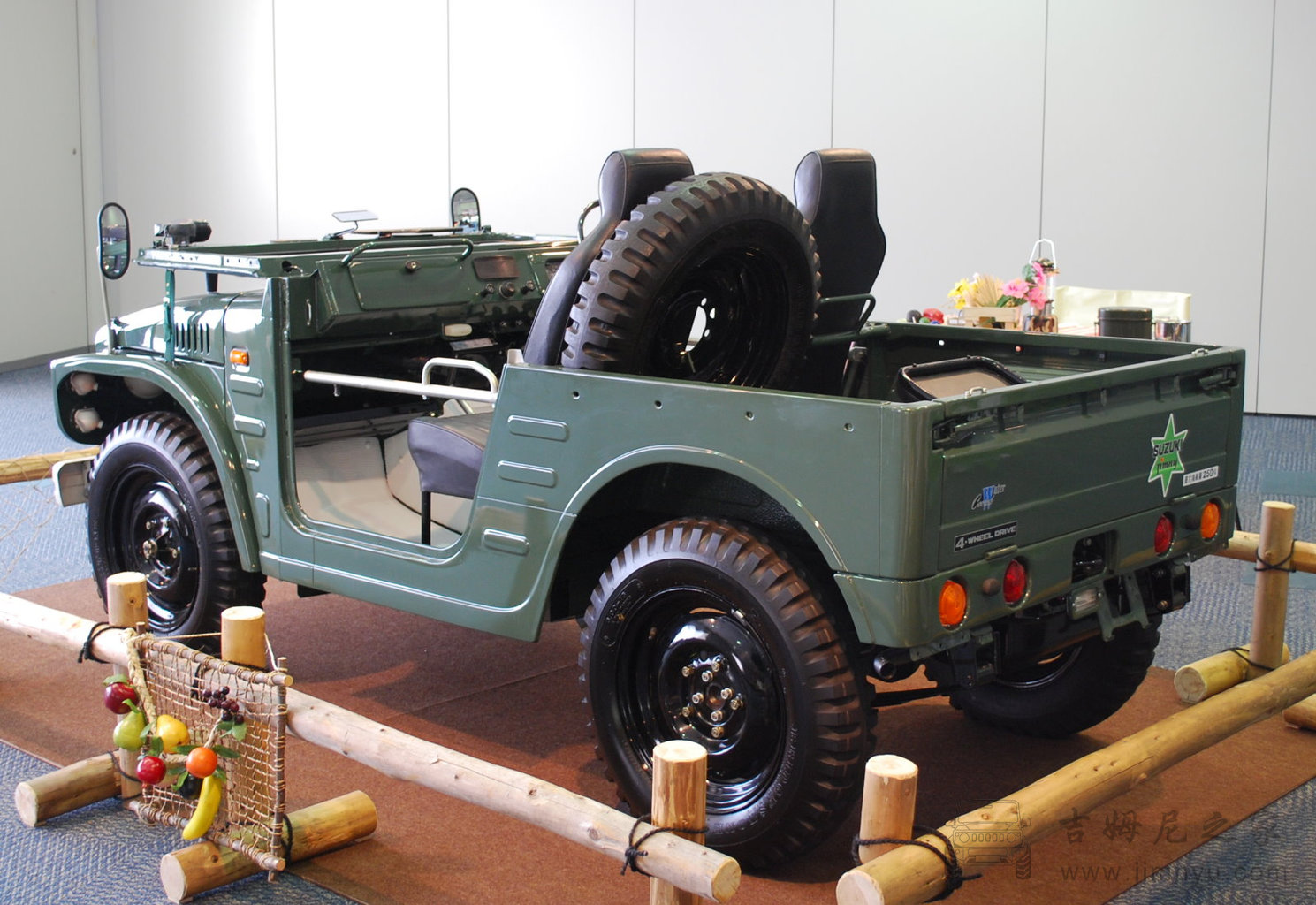 吉姆尼LJ20-2型车尾 Photo by:Mytho88