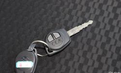 Featured image of post 吉姆尼车钥匙更换电池教程